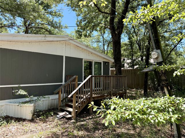 115 Fernwood Drive, Mabank, TX 75156