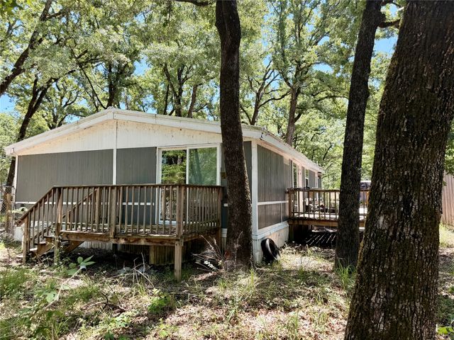 115 Fernwood Drive, Mabank, TX 75156