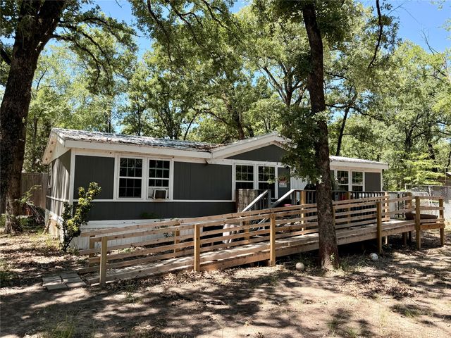 115 Fernwood Drive, Mabank, TX 75156