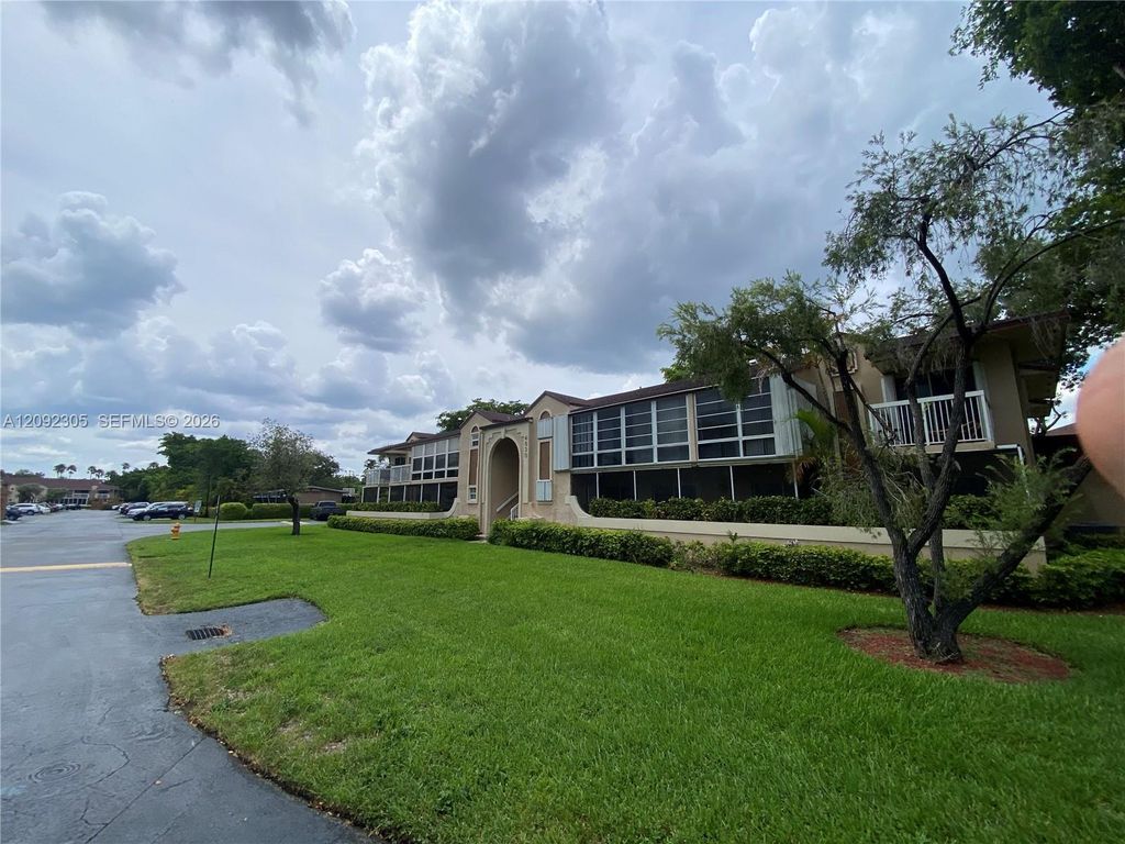 4830 NW 102nd Avenue 101-6, Doral, FL 33178