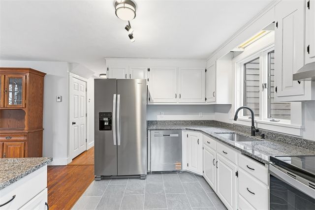 135 Ross Hill Road, Charlestown, RI 02813