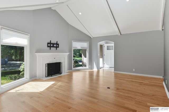 12924 Izard Street, Omaha, NE 68154