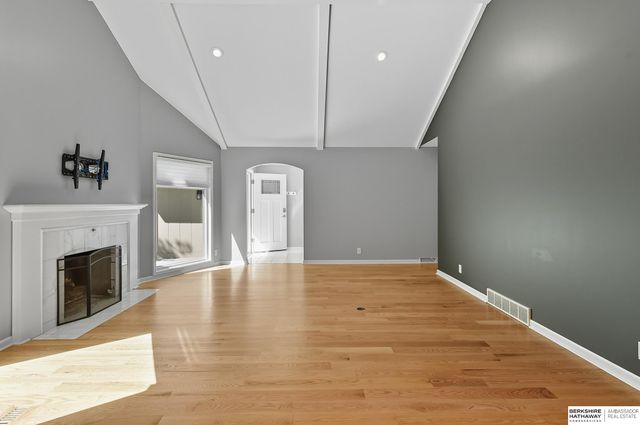 12924 Izard Street, Omaha, NE 68154