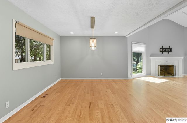 12924 Izard Street, Omaha, NE 68154