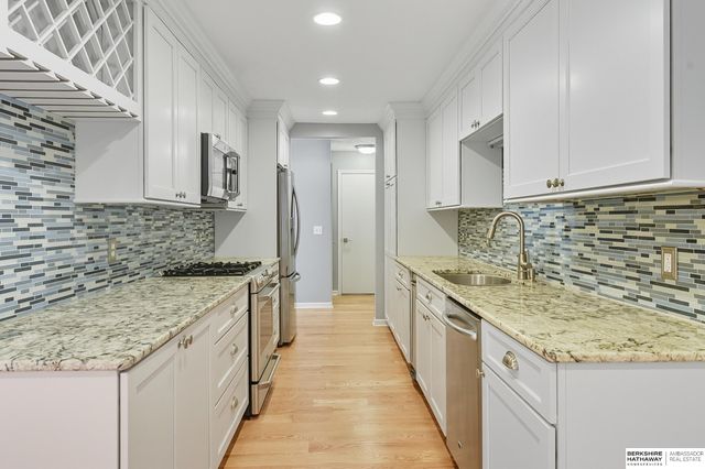 12924 Izard Street, Omaha, NE 68154