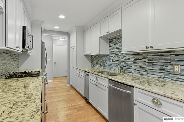 12924 Izard Street, Omaha, NE 68154