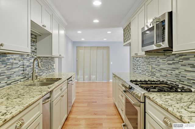 12924 Izard Street, Omaha, NE 68154