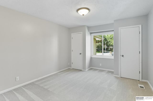 12924 Izard Street, Omaha, NE 68154