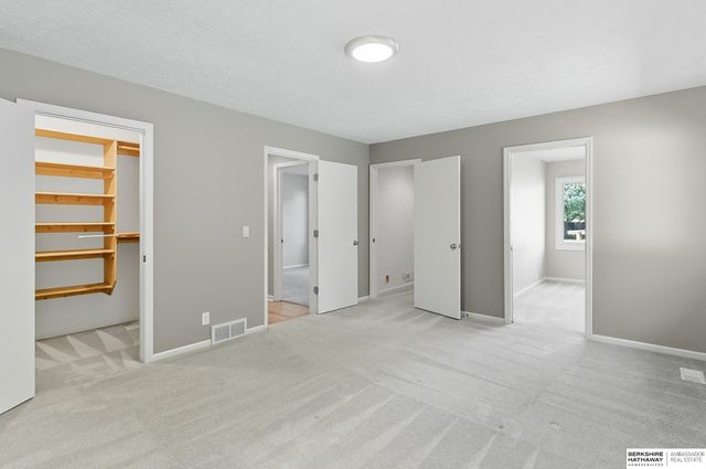 12924 Izard Street, Omaha, NE 68154