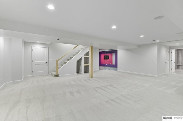 12924 Izard Street, Omaha, NE 68154