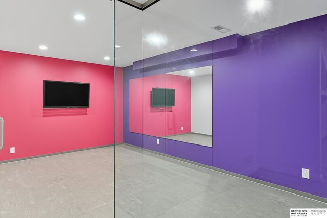 12924 Izard Street, Omaha, NE 68154