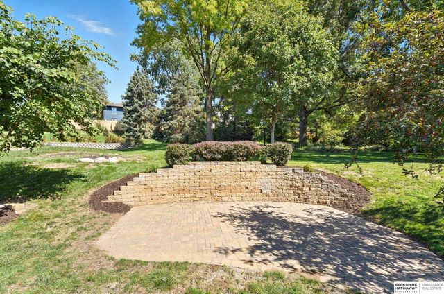 12924 Izard Street, Omaha, NE 68154