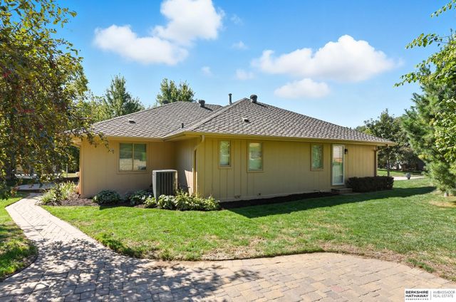 12924 Izard Street, Omaha, NE 68154