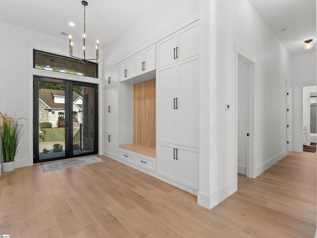 610 Crowe Creek Trail, Inman, SC 29349