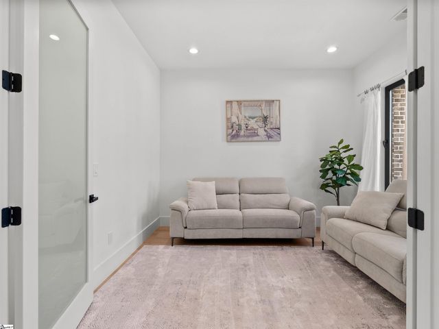 610 Crowe Creek Trail, Inman, SC 29349