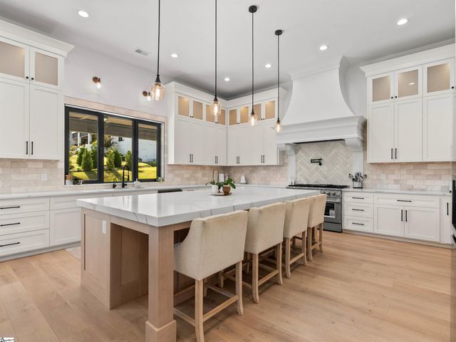 610 Crowe Creek Trail, Inman, SC 29349