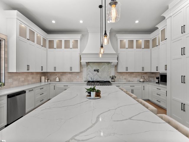 610 Crowe Creek Trail, Inman, SC 29349