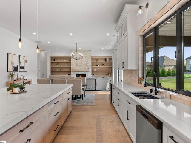 610 Crowe Creek Trail, Inman, SC 29349