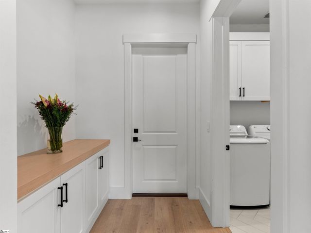 610 Crowe Creek Trail, Inman, SC 29349