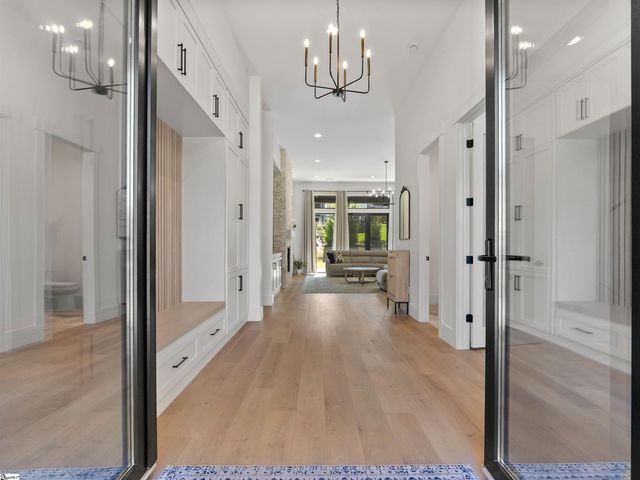 610 Crowe Creek Trail, Inman, SC 29349