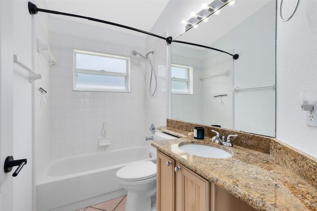 5809 DONNELLY CIRCLE, Orlando, FL 32821