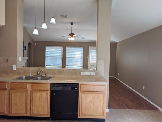 3018 Rancher Hollow Court, Manvel, TX 77578