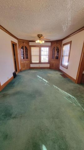 112 N Lincoln Avenue, Three Rivers City, MI 49093