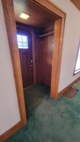 112 N Lincoln Avenue, Three Rivers City, MI 49093