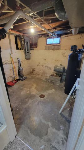 112 N Lincoln Avenue, Three Rivers City, MI 49093