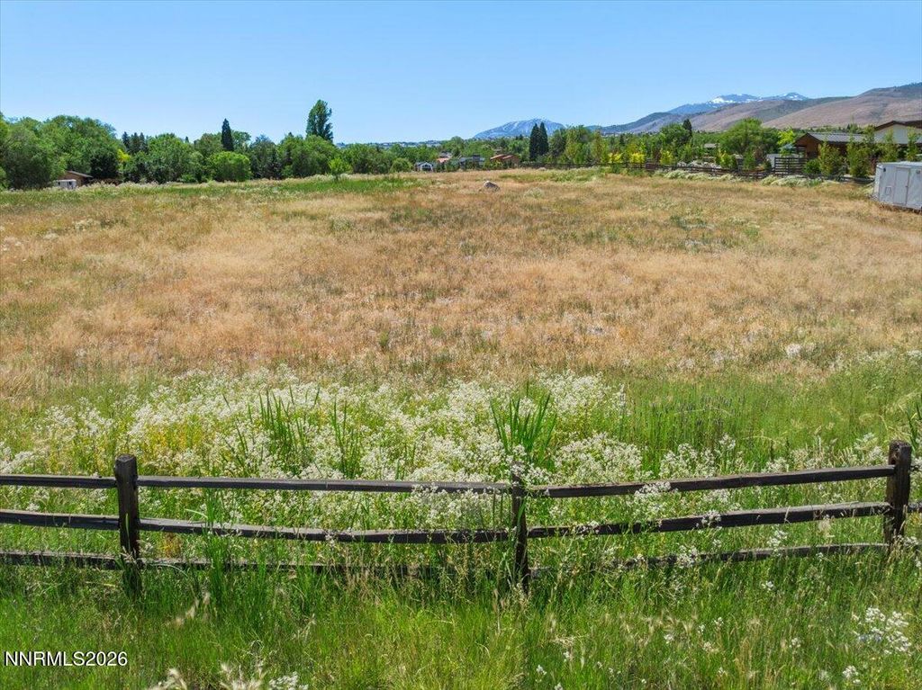 Image 11 of property listing at 2800 Holcomb Ranch Lane, Reno, NV 89511