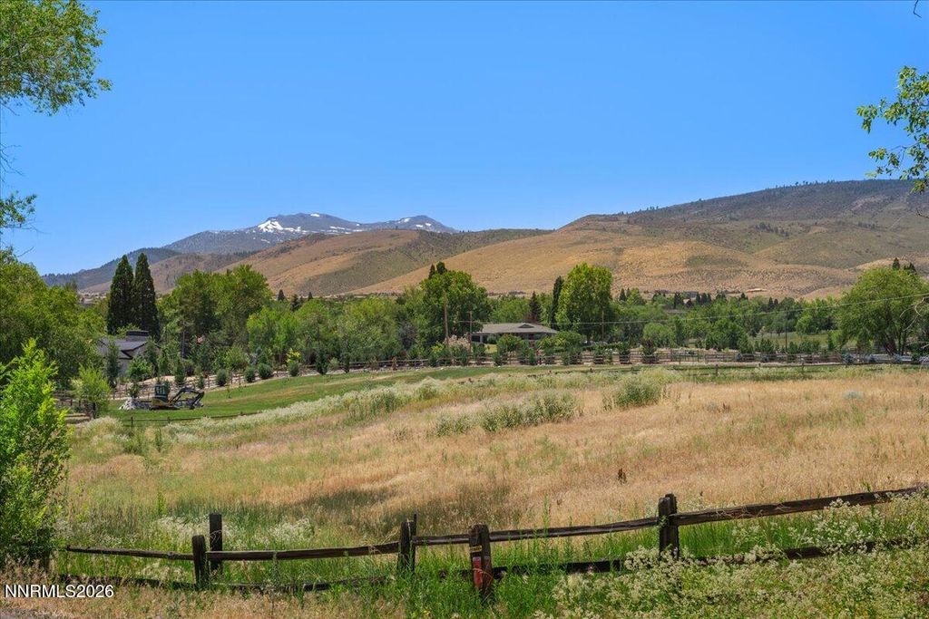Image 12 of property listing at 2800 Holcomb Ranch Lane, Reno, NV 89511