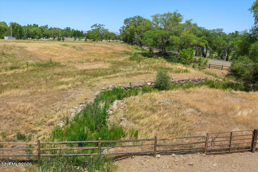 Image 15 of property listing at 2800 Holcomb Ranch Lane, Reno, NV 89511