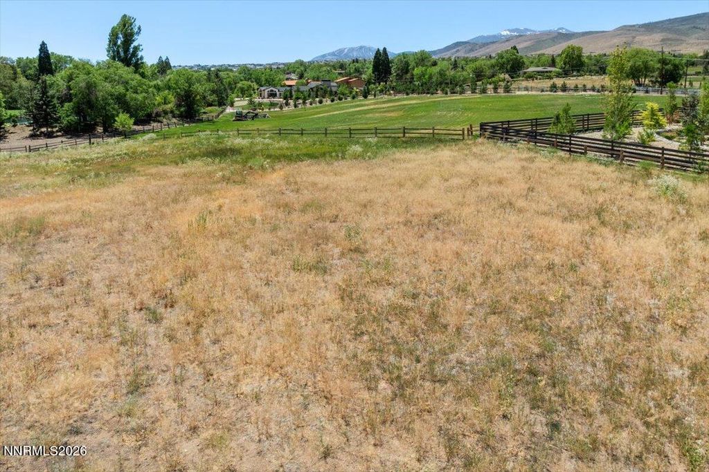 Image 18 of property listing at 2800 Holcomb Ranch Lane, Reno, NV 89511