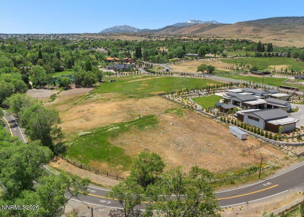 Image 2 of property listing at 2800 Holcomb Ranch Lane, Reno, NV 89511