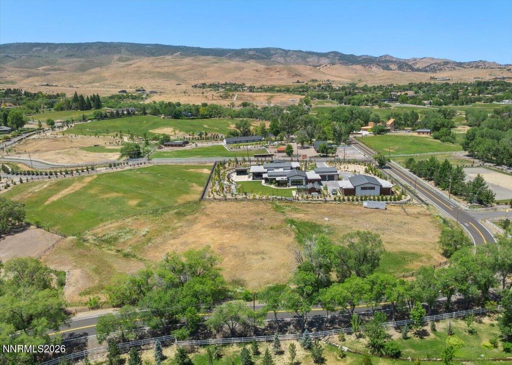 Image 3 of property listing at 2800 Holcomb Ranch Lane, Reno, NV 89511