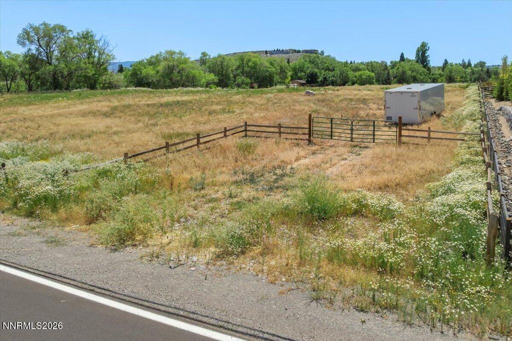Image 9 of property listing at 2800 Holcomb Ranch Lane, Reno, NV 89511