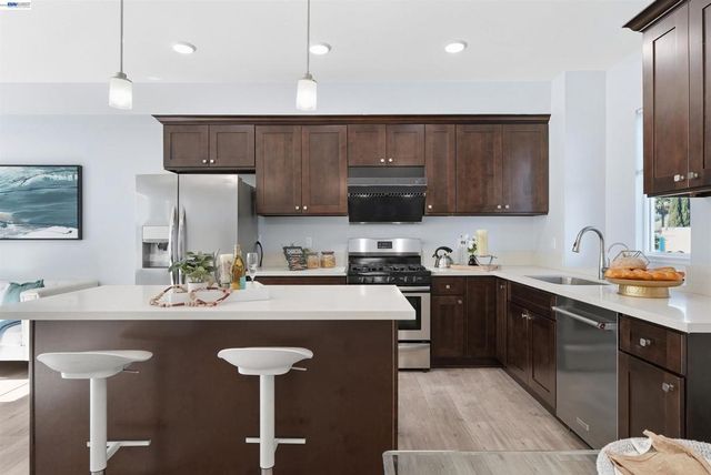 34936 Machado Cmn, Fremont, CA 94555