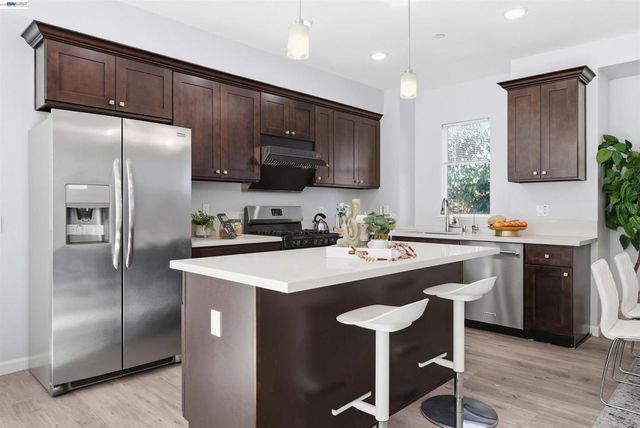 34936 Machado Cmn, Fremont, CA 94555