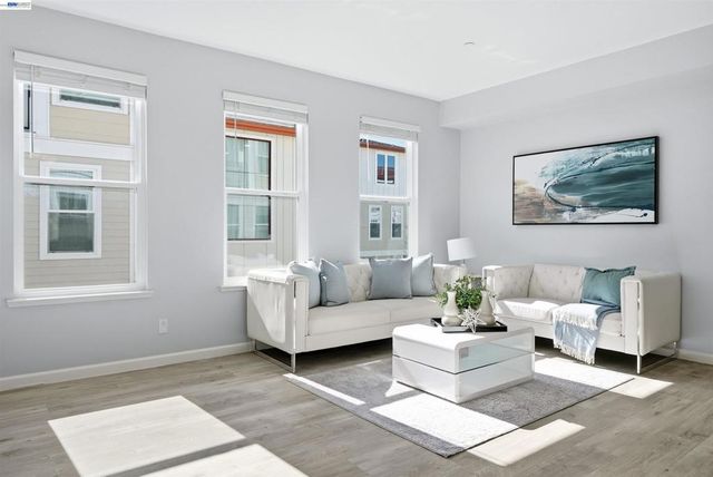 34936 Machado Cmn, Fremont, CA 94555