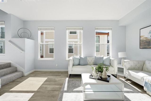 34936 Machado Cmn, Fremont, CA 94555