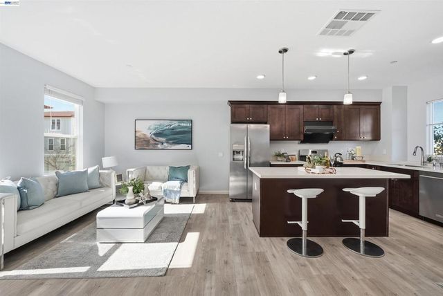 34936 Machado Cmn, Fremont, CA 94555