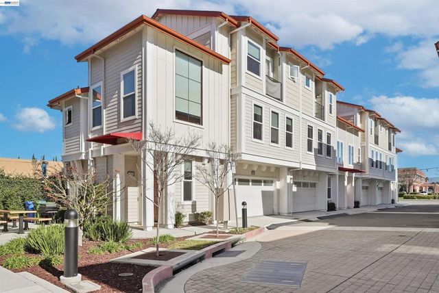 34936 Machado Cmn, Fremont, CA 94555