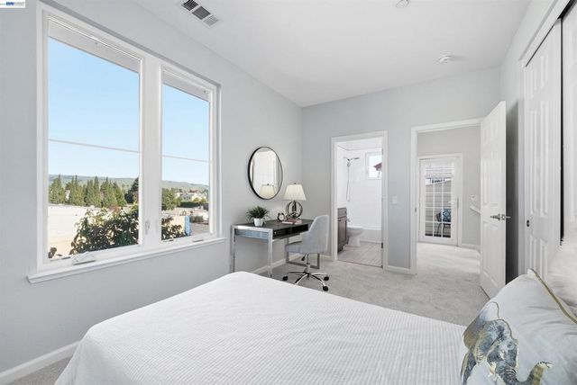 34936 Machado Cmn, Fremont, CA 94555