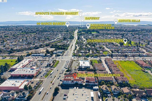 34936 Machado Cmn, Fremont, CA 94555