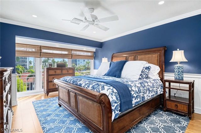 2206 Gulf Shore BLVD N G-2, Naples, FL 34102