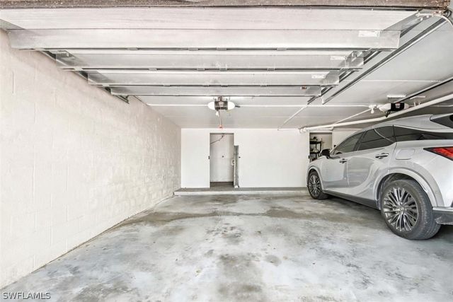 2206 Gulf Shore BLVD N G-2, Naples, FL 34102