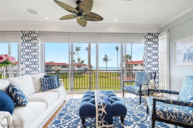 2206 Gulf Shore BLVD N G-2, Naples, FL 34102