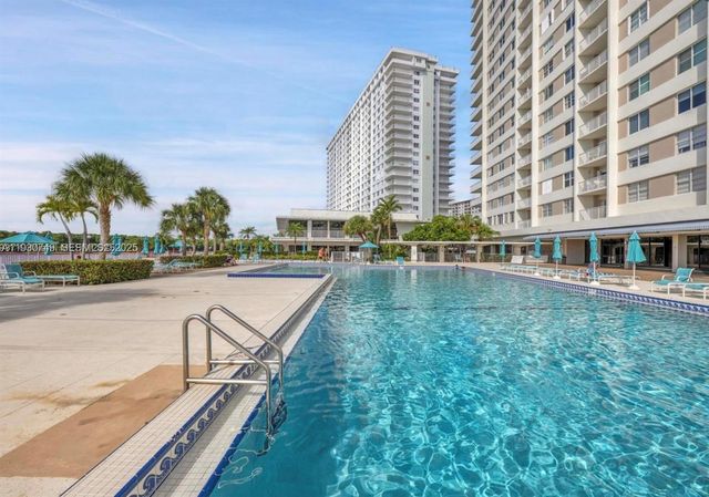 300 Bayview Dr 1603, Sunny Isles Beach, FL 33160