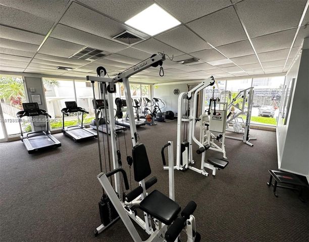 300 Bayview Dr 1603, Sunny Isles Beach, FL 33160