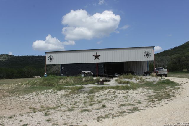 276 Fm 2748, Concan, TX 78838